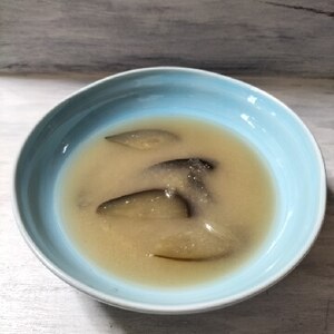 素朴！なすとみょうがの味噌汁